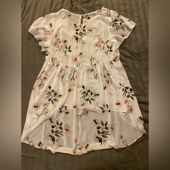 Torrid High Low Short Sleeve Blouse Size 3 - Picture 4 of 9